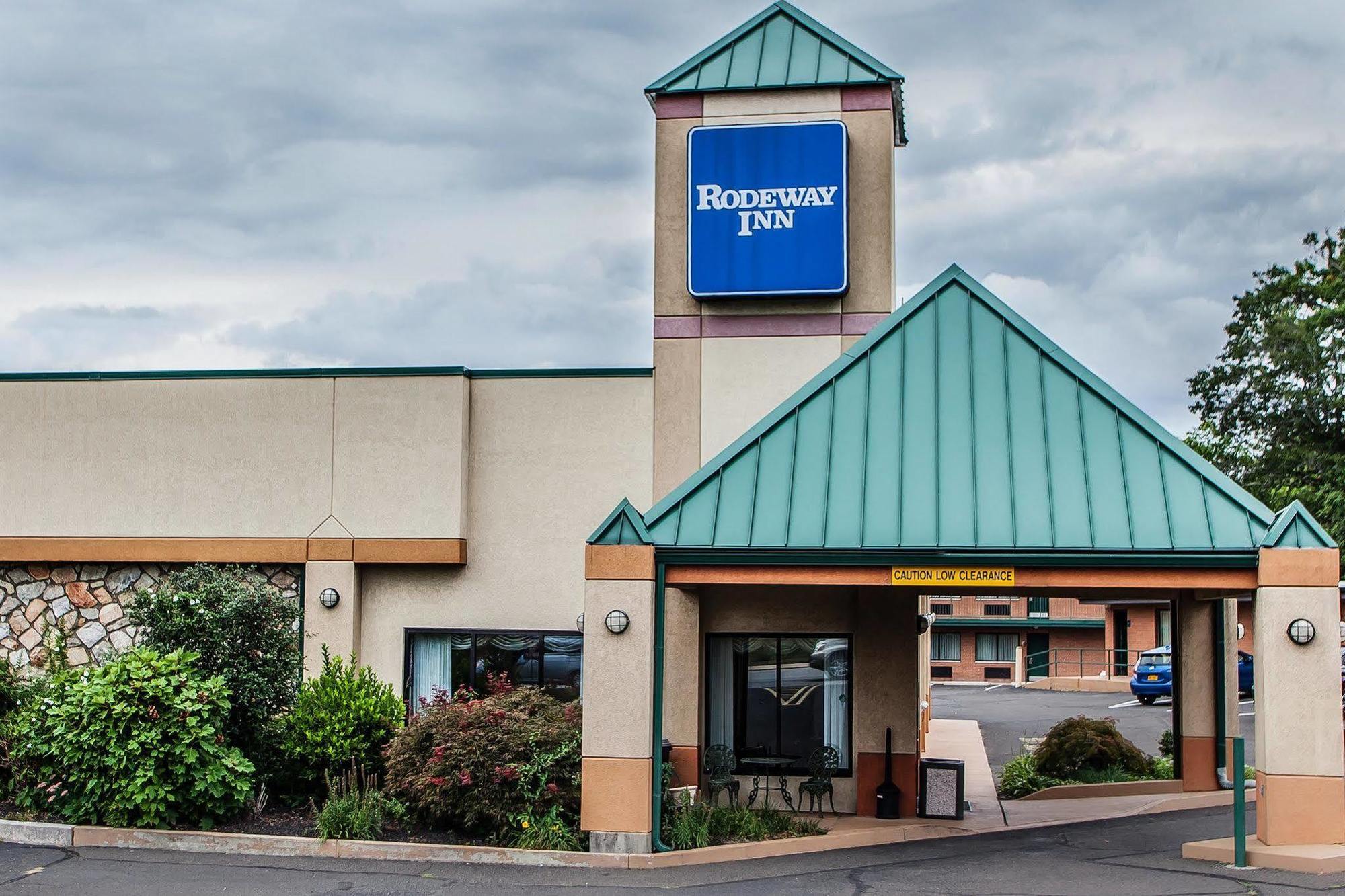 Knights Inn Montgomeryville Exteriör bild